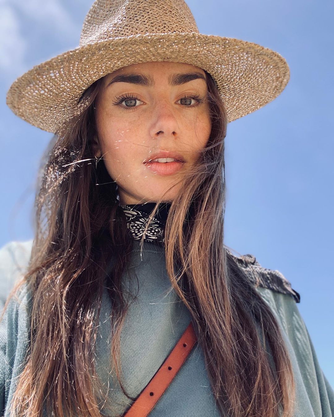 02105.jpg
